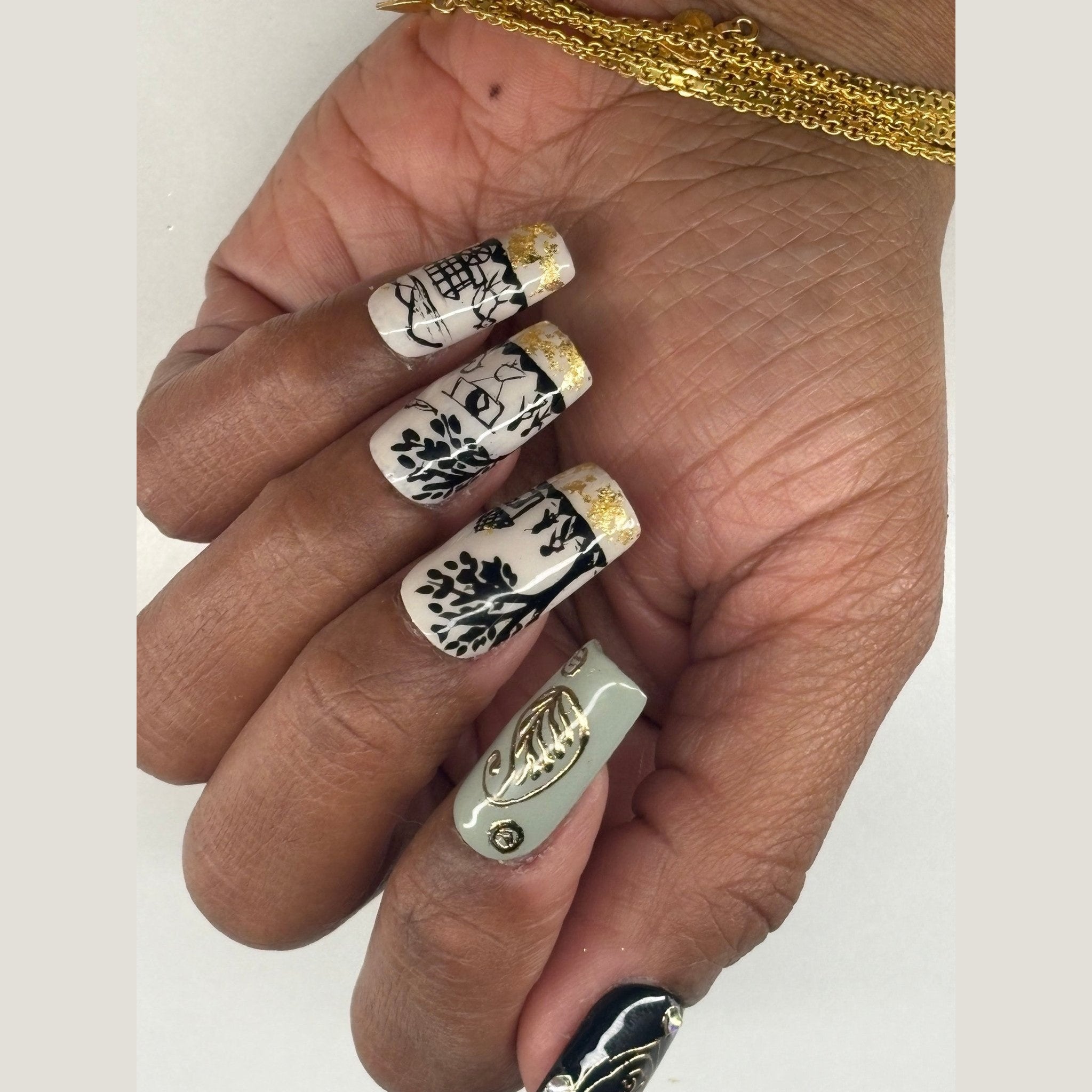 Courtyard Tales - Gigi's Nails