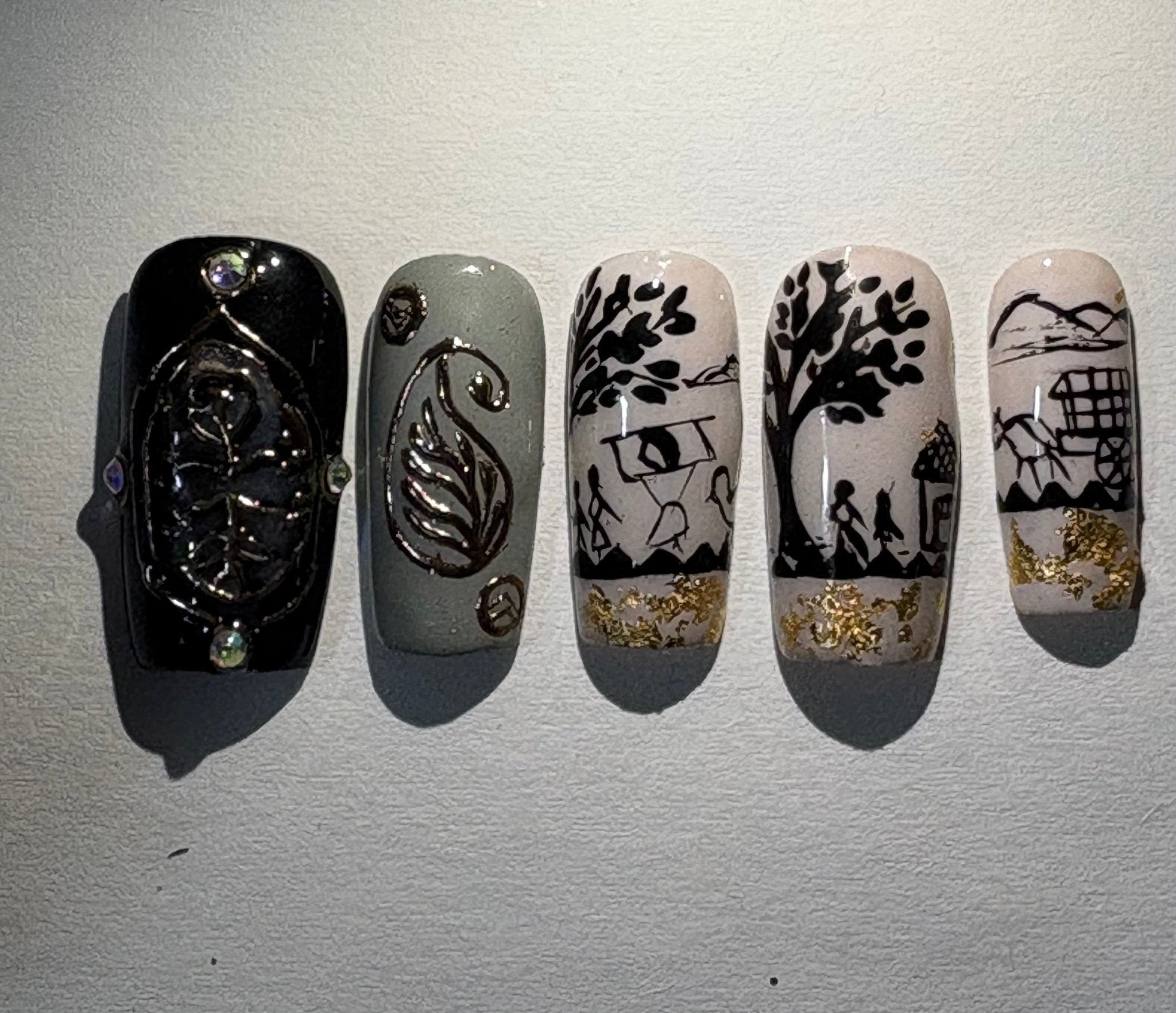 Courtyard Tales - Gigi's Nails